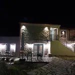 Nocleg ze śniadaniem Neon 3*