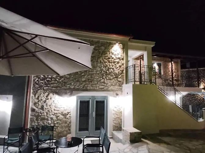 Neon Bed & Breakfast 3*