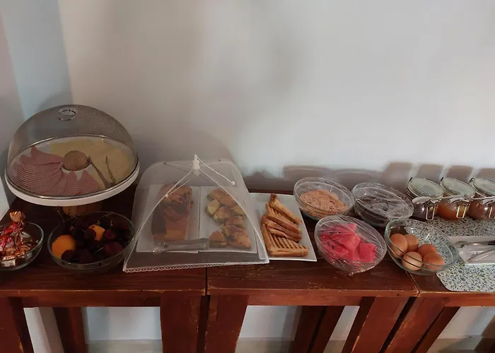 Bed & Breakfast Neon